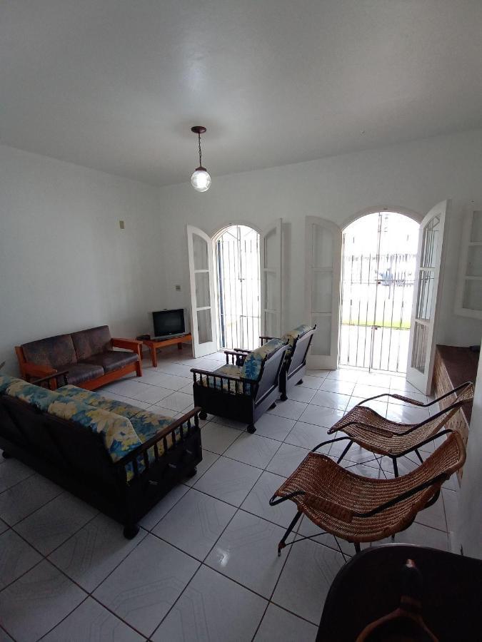 Villa Casa Praia Grande Com Churrasqueira Ubatuba Exterior foto